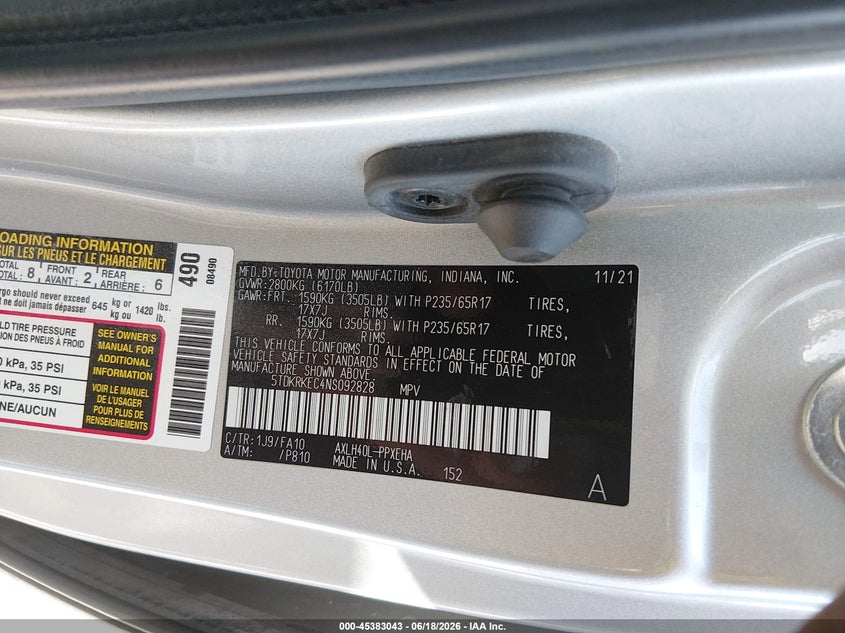 2022 Toyota Sienna VIN 5TDKRKEC4NS092828 IAAI salvage auction — RIGHT FRONT, Salvage (Illinois), sold $10,200 on 2026-07-28 (photo 9)