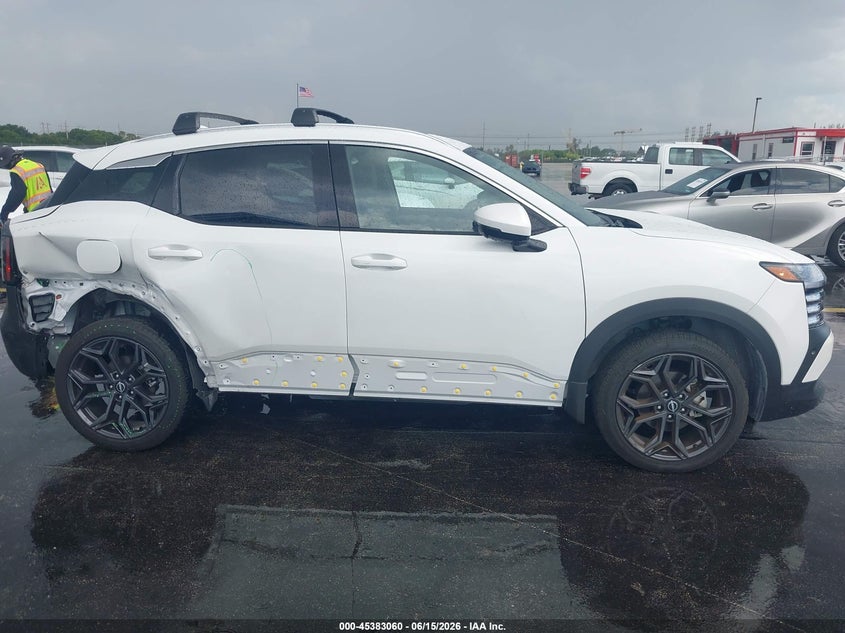 2025 Nissan Kicks VIN 3N8AP6DD8SL443135 IAAI salvage auction — SIDE, Rebuildable (Florida), sold $12,050 on 2026-07-16 (photo 6)
