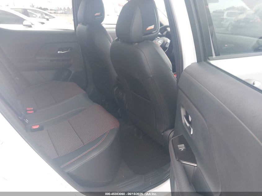 2025 Nissan Kicks VIN 3N8AP6DD8SL443135 IAAI salvage auction — SIDE, Rebuildable (Florida), sold $12,050 on 2026-07-16 (photo 8)