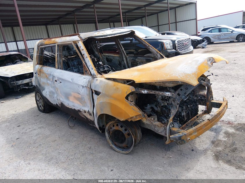 2013 Kia Soul VIN KNDJT2A52D7627913 IAAI salvage auction — TOTAL BURN, Non-Repairable (Texas), sold $200 on 2026-07-14 (photo 1)