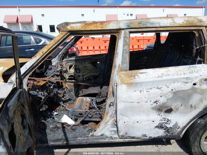 2013 Kia Soul VIN KNDJT2A52D7627913 IAAI salvage auction — TOTAL BURN, Non-Repairable (Texas), sold $200 on 2026-07-14 (photo 6)