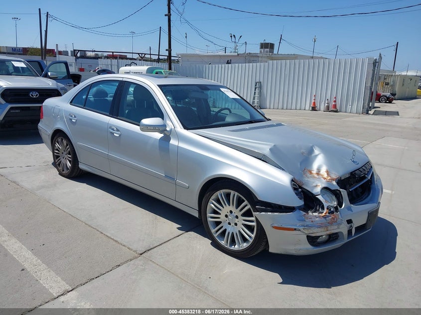 2007 Mercedes-benz E-class VIN WDBUF56X57B085660 IAAI salvage auction — RIGHT FRONT, Salvage (California), sold $1,550 on 2026-07-11 (photo 1)