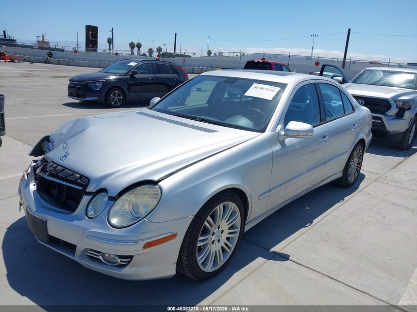 2007 Mercedes-benz E-class VIN WDBUF56X57B085660 IAAI salvage auction — RIGHT FRONT, Salvage (California), sold $1,550 on 2026-07-11 (photo 2)
