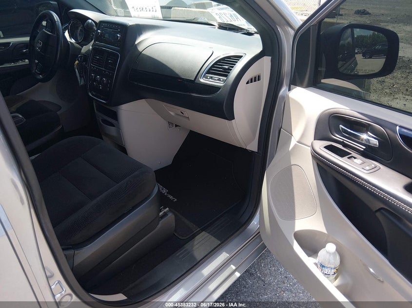 2016 Dodge Grand caravan VIN 2C4RDGBG2GR343777 IAAI salvage auction — NORMAL WEAR, Sf97 (Maryland), sold $9,175 on 2026-08-18 (photo 5)