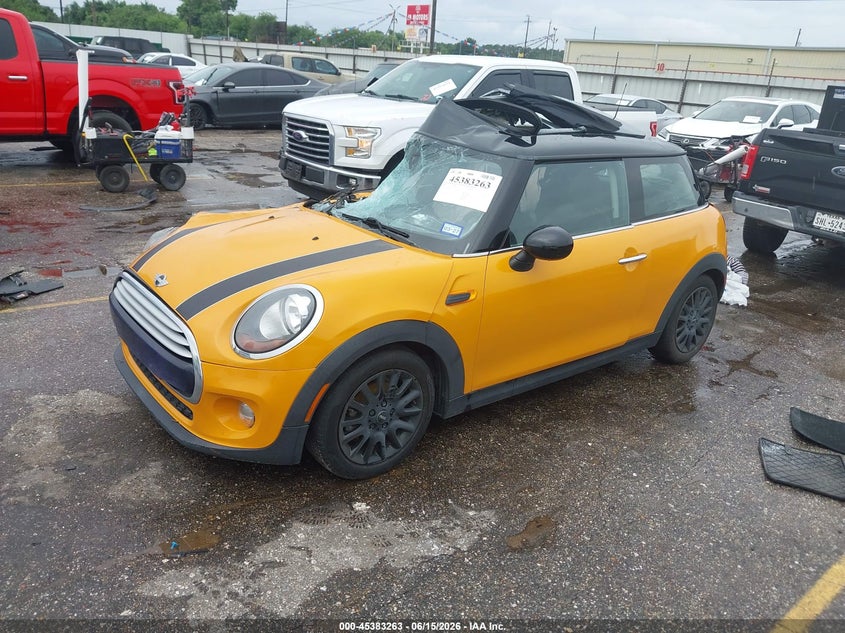 2014 Mini Hard top VIN WMWXM5C57ET935364 IAAI salvage auction — ROLLOVER, Salvage (Texas), sold $375 on 2026-08-19 (photo 2)