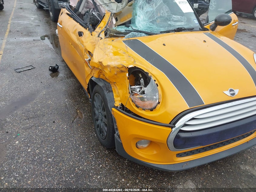 2014 Mini Hard top VIN WMWXM5C57ET935364 IAAI salvage auction — ROLLOVER, Salvage (Texas), sold $375 on 2026-08-19 (photo 6)