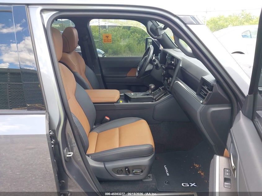 2024 Lexus Gx VIN JTJVBCDX9R5026988 IAAI salvage auction — RIGHT FRONT, Wait Title, sold $50,750 on 2026-08-10 (photo 5)