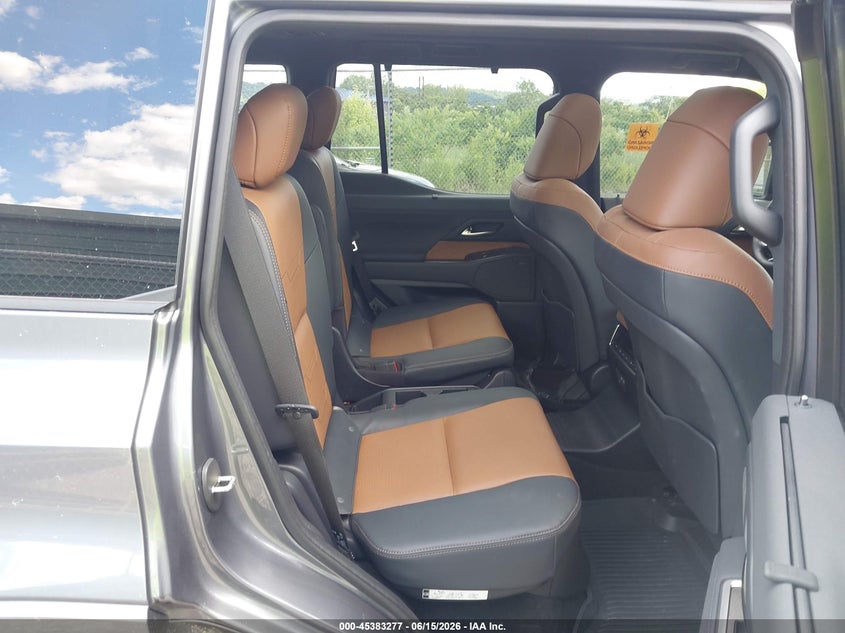 2024 Lexus Gx VIN JTJVBCDX9R5026988 IAAI salvage auction — RIGHT FRONT, Wait Title, sold $50,750 on 2026-08-10 (photo 8)