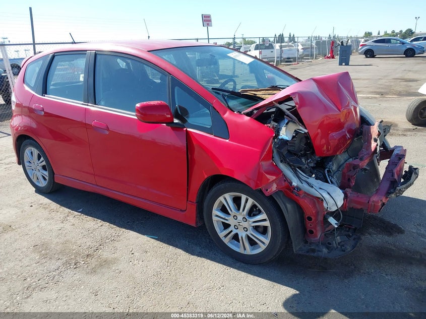 2011 Honda Fit VIN JHMGE8H55BS003562 IAAI salvage auction — FRONT END, Salvage (California), sold $525 on 2026-07-08 (photo 1)