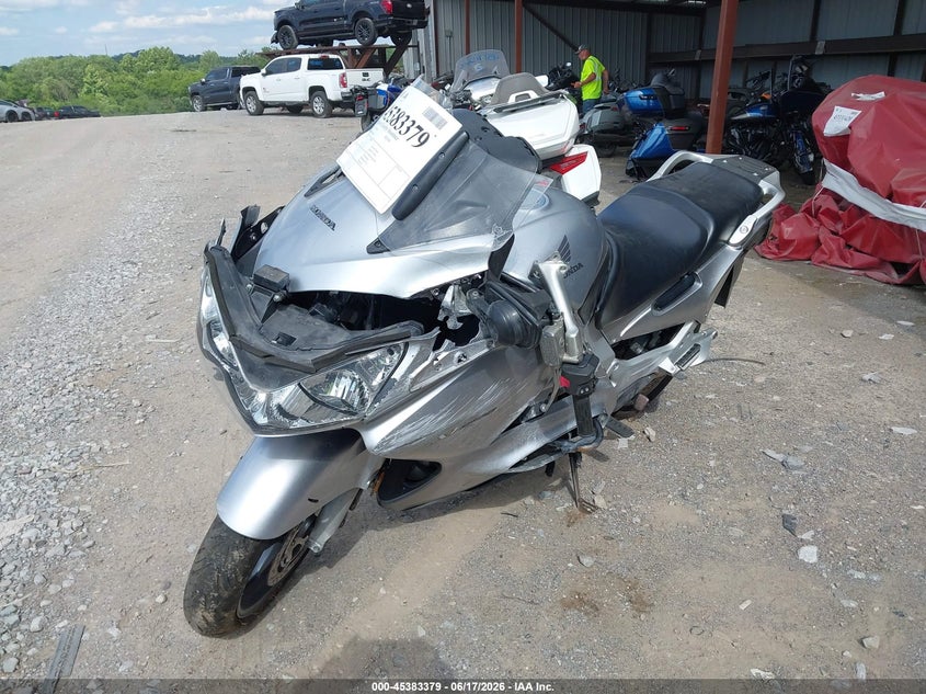 2007 Honda St1300 VIN JH2SC51057M500385 IAAI salvage auction — FRONT END, Rebuildable (Florida), sold $100 on 2026-07-07 (photo 2)