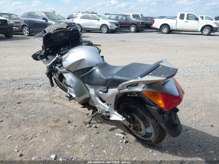 2007 Honda St1300 VIN JH2SC51057M500385 IAAI salvage auction — FRONT END, Rebuildable (Florida), sold $100 on 2026-07-07 (photo 3)