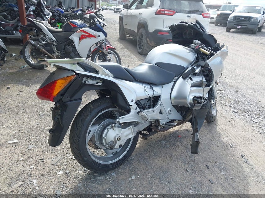 2007 Honda St1300 VIN JH2SC51057M500385 IAAI salvage auction — FRONT END, Rebuildable (Florida), sold $100 on 2026-07-07 (photo 4)