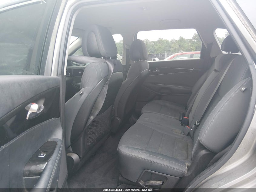 2016 Kia Sorento VIN 5XYPG4A38GG114813 IAAI salvage auction — FRONT END, Salvage (South Carolina), sold $1,150 on 2026-07-18 (photo 8)