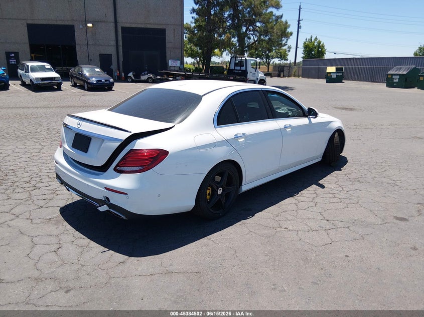 2017 Mercedes-benz E-klasse VIN WDDZF4JB8HA092810 IAAI salvage auction — REAR END, Salvage (California), sold $2,350 on 2026-07-29 (photo 4)