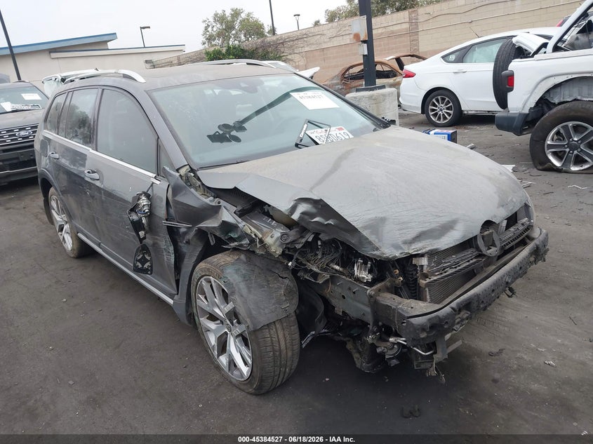 2019 Volkswagen Golf VIN 3VWH17AU8KM520096 IAAI salvage auction — LEFT & RIGHT, Salvage Title, sold $1,575 on 2026-08-14 (photo 6)