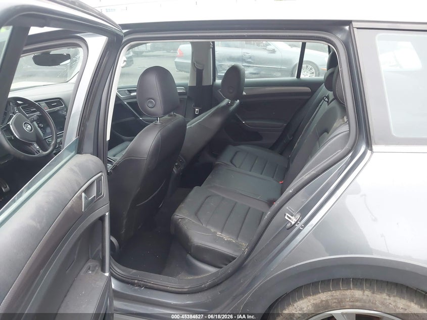 2019 Volkswagen Golf VIN 3VWH17AU8KM520096 IAAI salvage auction — LEFT & RIGHT, Salvage Title, sold $1,575 on 2026-08-14 (photo 8)