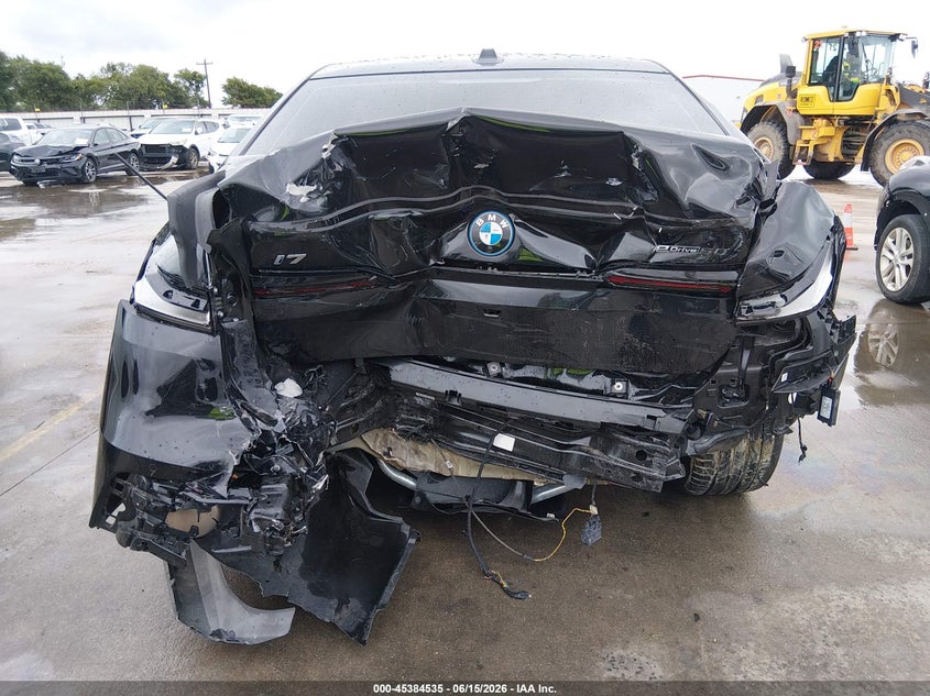 2024 BMW I7 VIN WBY43EJ02RCR08173 IAAI salvage auction — FRONT & REAR, Original (Texas), sold $17,625 on 2026-09-22 (photo 6)