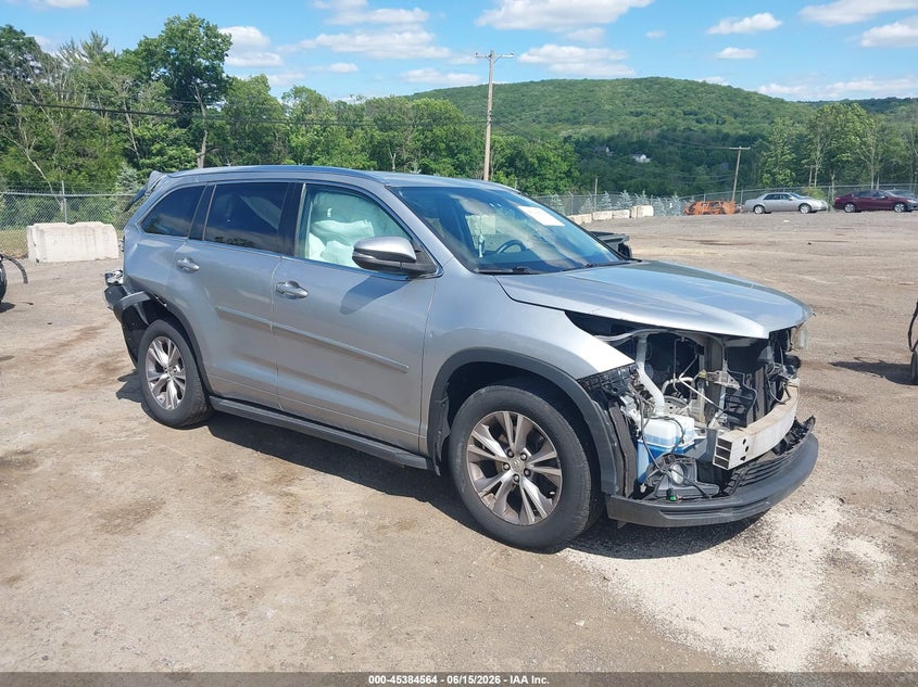 2015 Toyota Highlander VIN 5TDJKRFH9FS095213 IAAI salvage auction — REAR END, Salvage (Idaho), sold $5,400 on 2026-07-09 (photo 1)