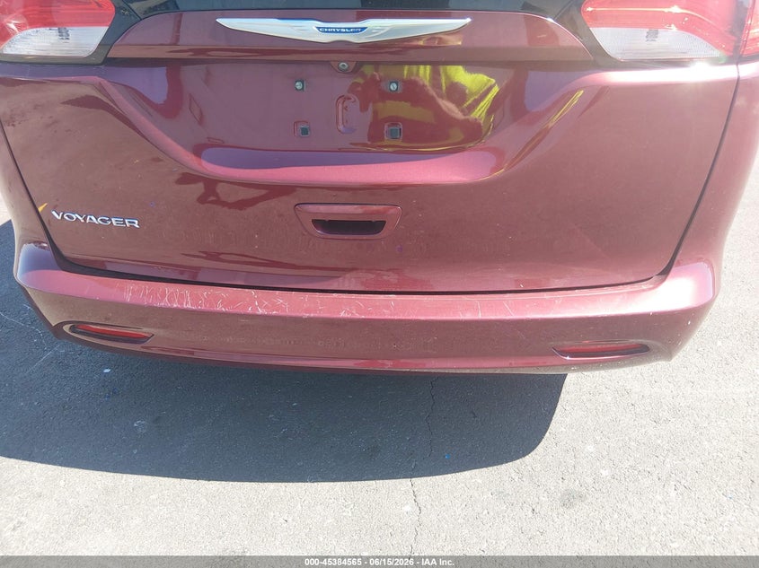 2020 Chrysler Voyager VIN 2C4RC1CG9LR131192 IAAI salvage auction — REAR END, Clear (Louisiana), sold $2,350 on 2026-07-24 (photo 6)