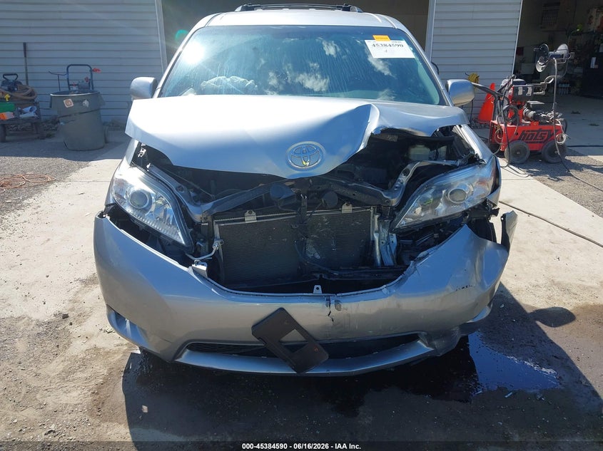 2017 Toyota Sienna VIN 5TDKZ3DC0HS810404 IAAI salvage auction — FRONT END, Salvage (Ohio), sold $25 on 2026-07-27 (photo 6)