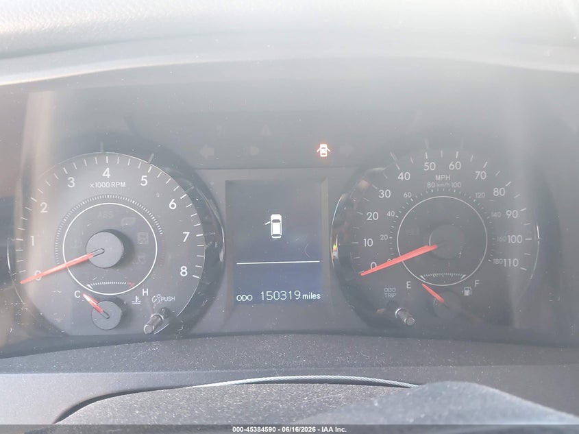2017 Toyota Sienna VIN 5TDKZ3DC0HS810404 IAAI salvage auction — FRONT END, Salvage (Ohio), sold $25 on 2026-07-27 (photo 7)