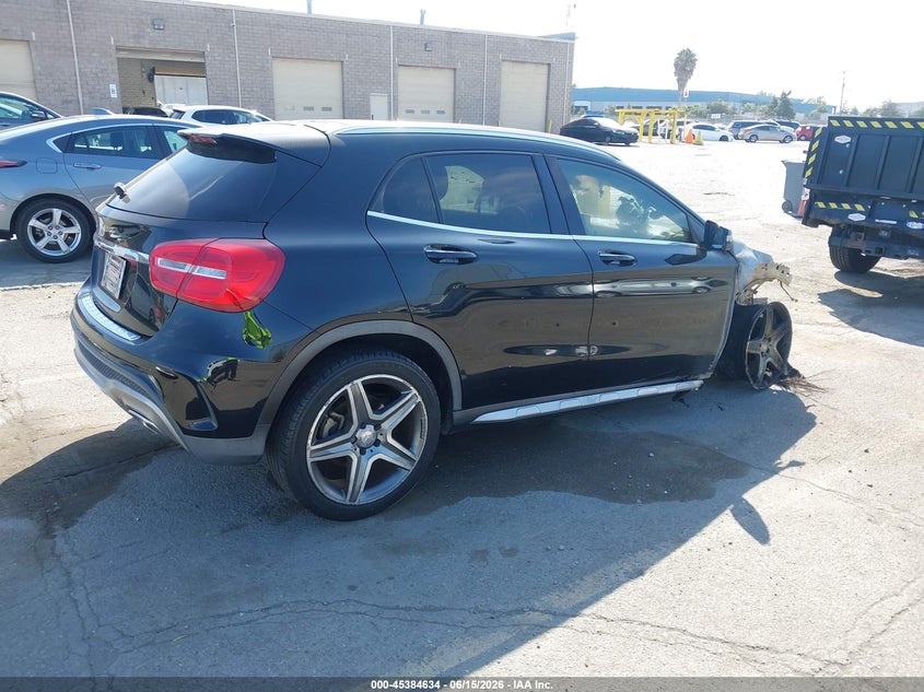 2015 Mercedes-benz Gla-klasse VIN WDCTG4EB3FJ155472 IAAI salvage auction — ENGINE BURN, Salvage (California), sold $150 on 2026-07-13 (photo 4)