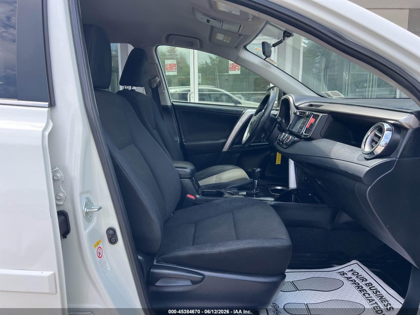 2016 Toyota Rav4 VIN JTMBFREV0GJ100071 IAAI salvage auction — NORMAL WEAR, Clear (New York), sold $6,100 on 2026-07-08 (photo 5)