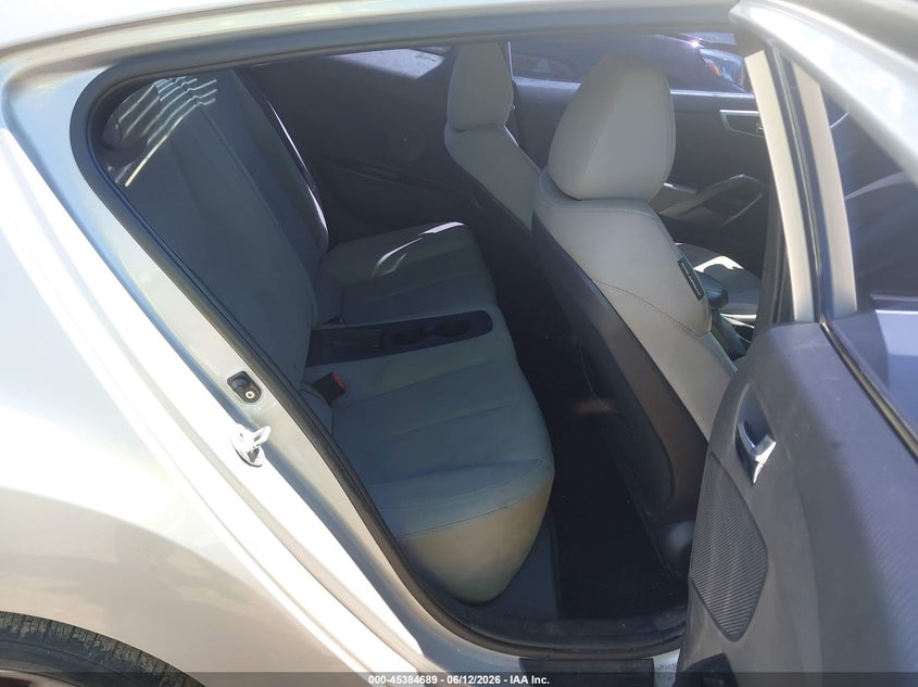 2012 Hyundai Veloster VIN KMHTC6AD8CU049738 IAAI salvage auction — NORMAL WEAR, Original (Ohio), sold $475 on 2026-07-30 (photo 8)