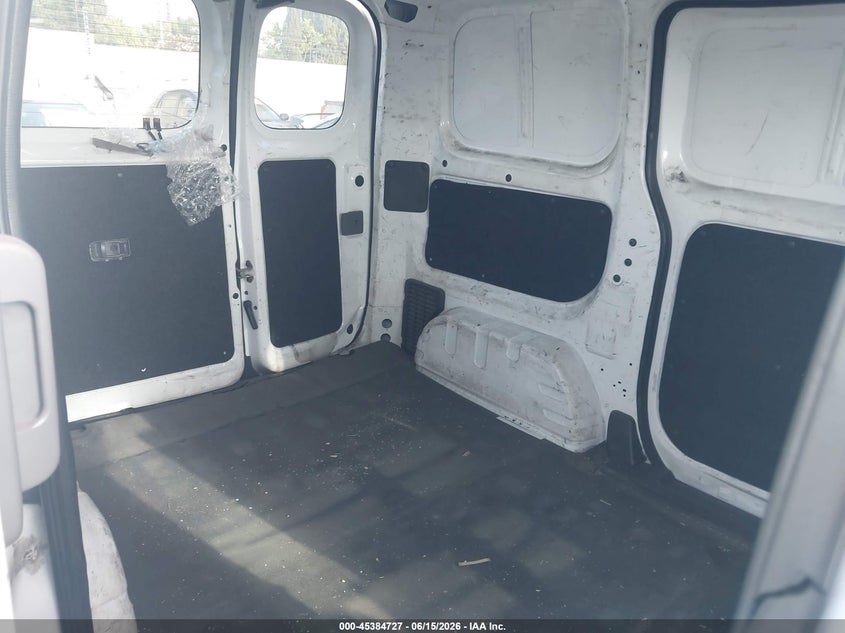 2018 Nissan Nv200 VIN 3N6CM0KN6JK696414 IAAI salvage auction — REAR END, Salvage Title, sold $7,050 on 2026-08-13 (photo 8)