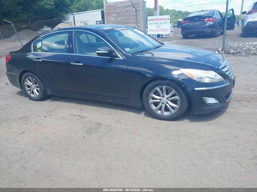 2013 Hyundai Genesis VIN KMHGC4DD8DU244564 IAAI salvage auction — REAR END, Clear (Massachusetts), sold $450 on 2026-07-14 (photo 1)