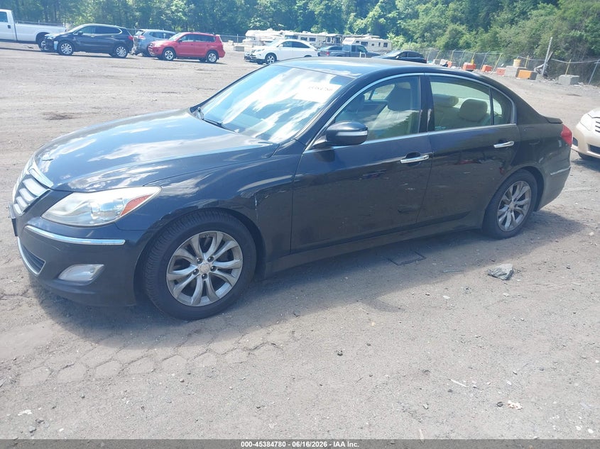 2013 Hyundai Genesis VIN KMHGC4DD8DU244564 IAAI salvage auction — REAR END, Clear (Massachusetts), sold $450 on 2026-07-14 (photo 2)