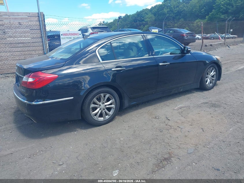 2013 Hyundai Genesis VIN KMHGC4DD8DU244564 IAAI salvage auction — REAR END, Clear (Massachusetts), sold $450 on 2026-07-14 (photo 4)
