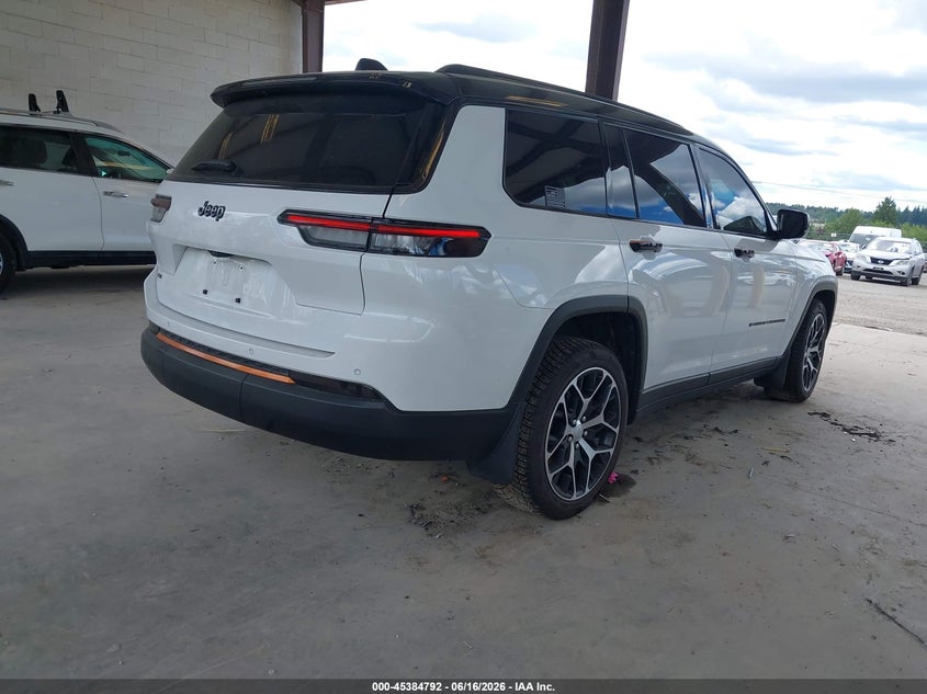 2021 Jeep Grand cherokee VIN 1C4RJKBG1M8211080 IAAI salvage auction — LEFT FRONT, Salvage Title, sold $9,600 on 2026-07-29 (photo 4)