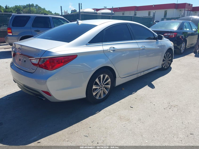 2014 Hyundai Sonata VIN 5NPEC4AB7EH868043 IAAI salvage auction — REAR END, Salvage - Greater Than 75% (Maryland), sold $1,225 on 2026-07-09 (photo 4)