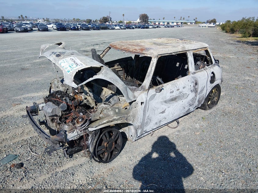 2012 Mini Cooper VIN WMWSU3C50CT257570 IAAI salvage auction — BURN, Salvage Title, sold $175 on 2026-07-29 (photo 2)