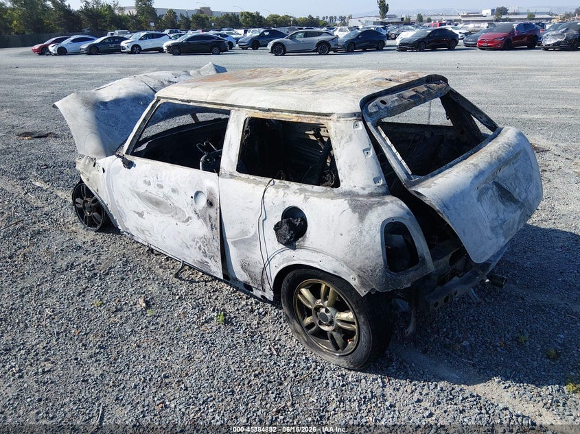 2012 Mini Cooper VIN WMWSU3C50CT257570 IAAI salvage auction — BURN, Salvage Title, sold $175 on 2026-07-29 (photo 3)