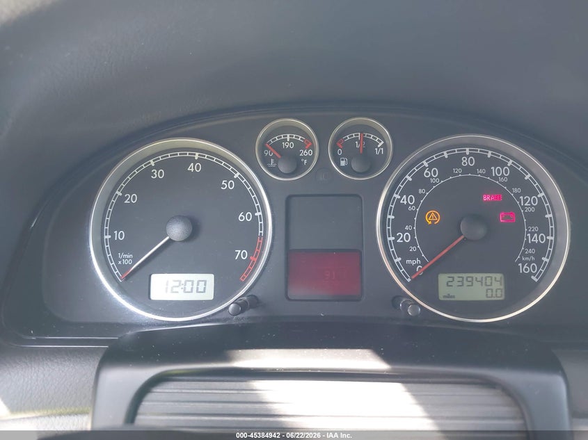 2003 Volkswagen Passat VIN WVWPD63B23P250354 IAAI salvage auction — NORMAL WEAR, Clear (Oregon), sold $200 on 2026-07-14 (photo 7)