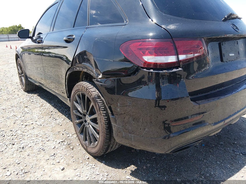 2018 Mercedes-benz Glc VIN WDC0G4JB2JF400752 IAAI salvage auction — REAR END, Salvage Title, sold $8,200 on 2026-08-12 (photo 6)