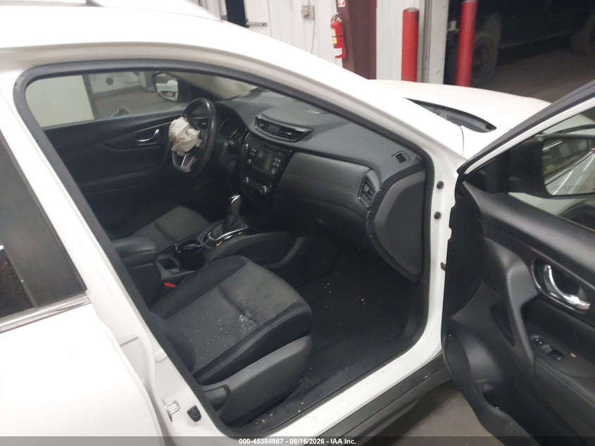 2017 Nissan Rogue VIN JN8AT2MT1HW145556 IAAI salvage auction — FRONT END, Salvage (Arizona), sold $2,275 on 2026-07-07 (photo 5)