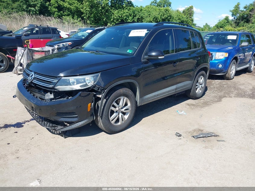 2017 Volkswagen Tiguan VIN WVGAV7AX4HK025862 IAAI salvage auction — FRONT END, Salvage Title, sold $1,925 on 2026-08-06 (photo 2)
