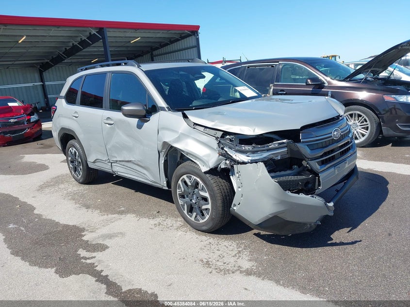 2025 Subaru Forester VIN JF2SLDDC8SH615235 — IAAI salvage auction photo