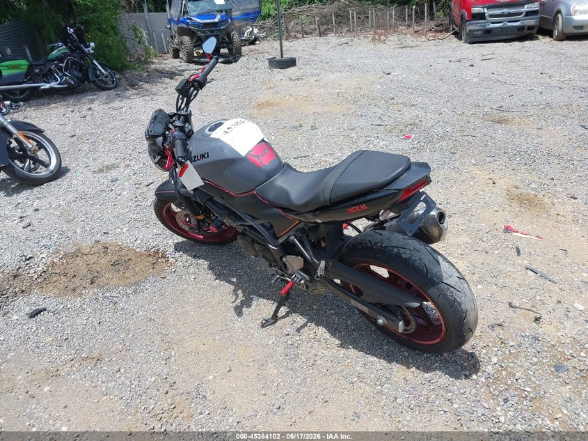 2023 Suzuki VIN JS1VP55A2P7100435 IAAI salvage auction — FRAME DAMAGE, Salvage (Pennsylvania), sold $1,800 on 2026-07-07 (photo 3)