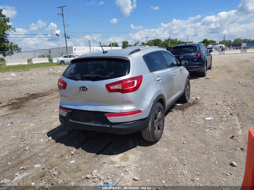 2011 Kia Sportage VIN KNDPB3A24B7054812 IAAI salvage auction — REAR END, Clear (Tennessee), sold $1,250 on 2026-07-16 (photo 4)