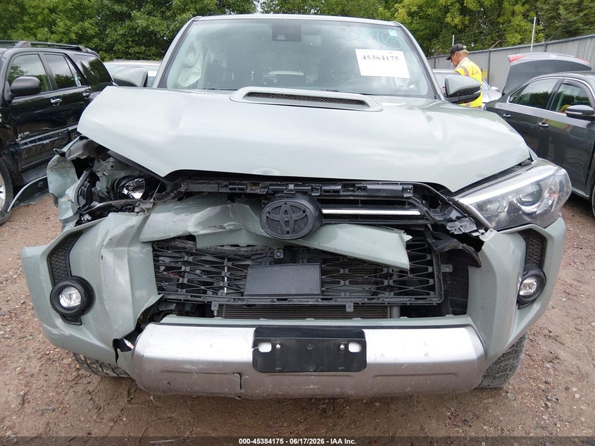 2022 Toyota 4runner VIN JTERU5JR2N5998082 IAAI salvage auction — FRONT END, Salvage (Wisconsin), sold $9,700 on 2026-08-02 (photo 6)