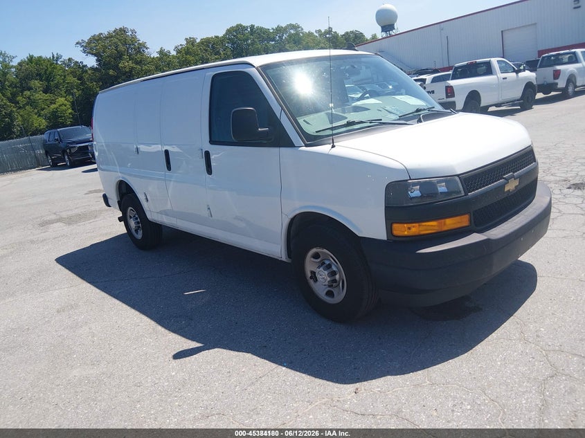 2018 Chevrolet Express 2500 VIN 1GCWGAFG5J1260955 — IAAI salvage auction photo