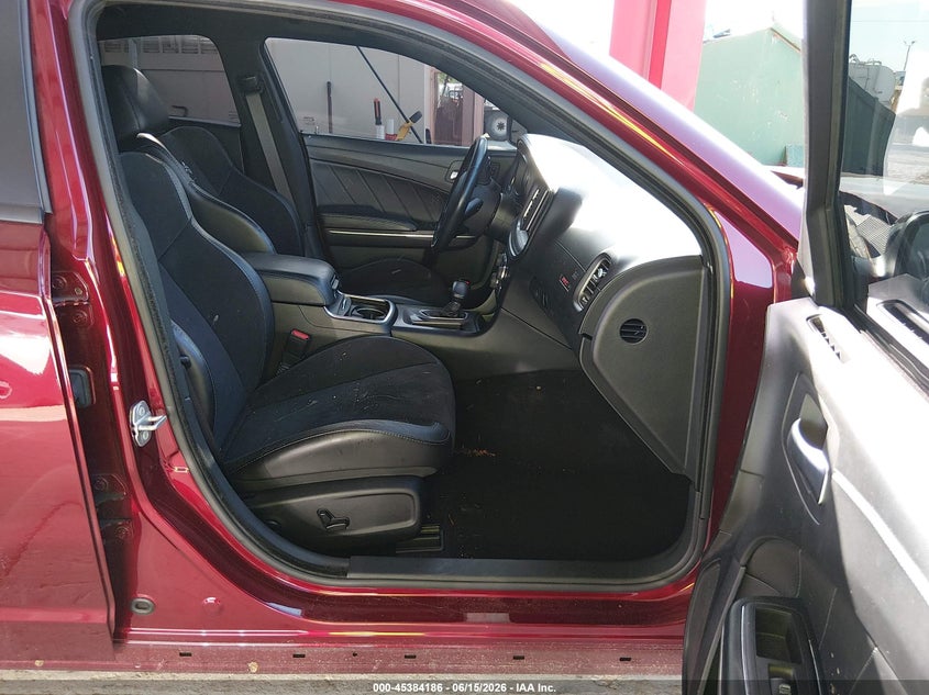 2023 Dodge Charger VIN 2C3CDXGJ8PH686761 IAAI salvage auction — REAR END, Salvage Title, sold $20,600 on 2026-10-08 (photo 5)