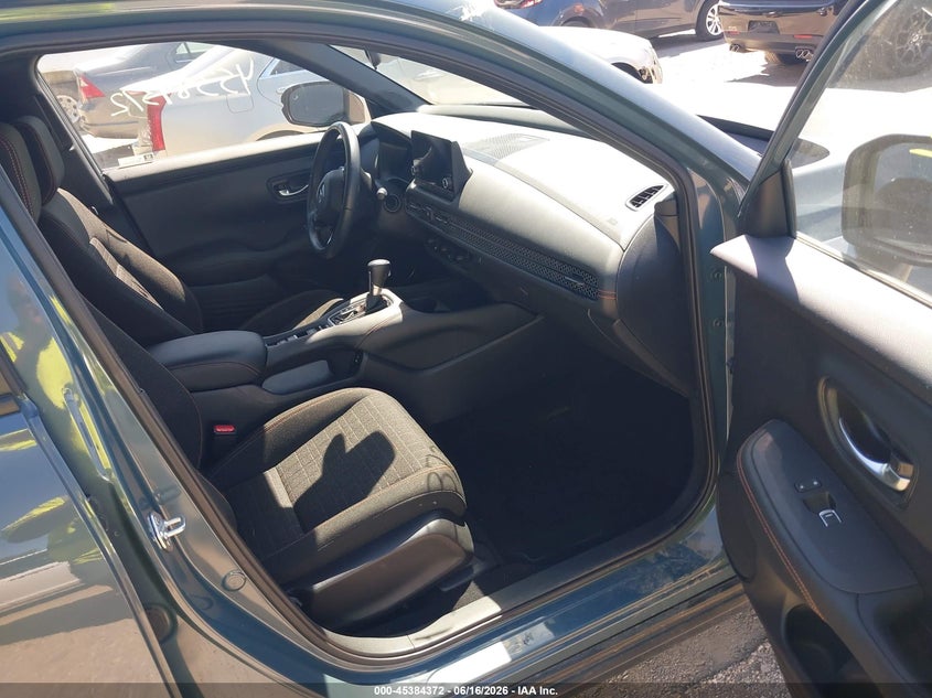 2024 Honda Hr-v VIN 3CZRZ2H5XRM737297 IAAI salvage auction — FRONT & REAR, Salvage (Indiana), sold $7,000 on 2026-07-18 (photo 5)
