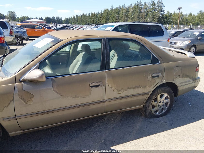 1999 Toyota Camry VIN JT2BG22KXX0353623 IAAI salvage auction — NORMAL WEAR, Clear (Washington), sold $300 on 2026-07-15 (photo 6)