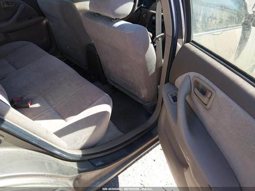 1999 Toyota Camry VIN JT2BG22KXX0353623 IAAI salvage auction — NORMAL WEAR, Clear (Washington), sold $300 on 2026-07-15 (photo 8)
