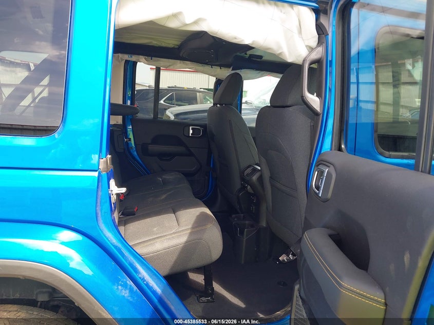 2026 Jeep Wrangler / VIN 1C4PJXEN4TW269175 IAAI salvage auction — Side, Enterprise Vehicles Clear Only (Washington), sold $9,100 on 2026-06-24 (photo 8)